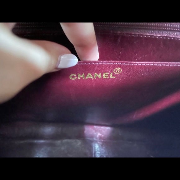 100% Authentic Chanel Vintage Maxi XL Flap Bag - Picture 7 of 11